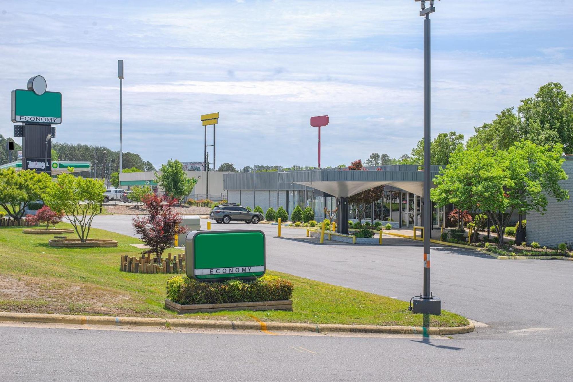Masters Inn Selma Smithfield I-95 By Oyo 外观 照片