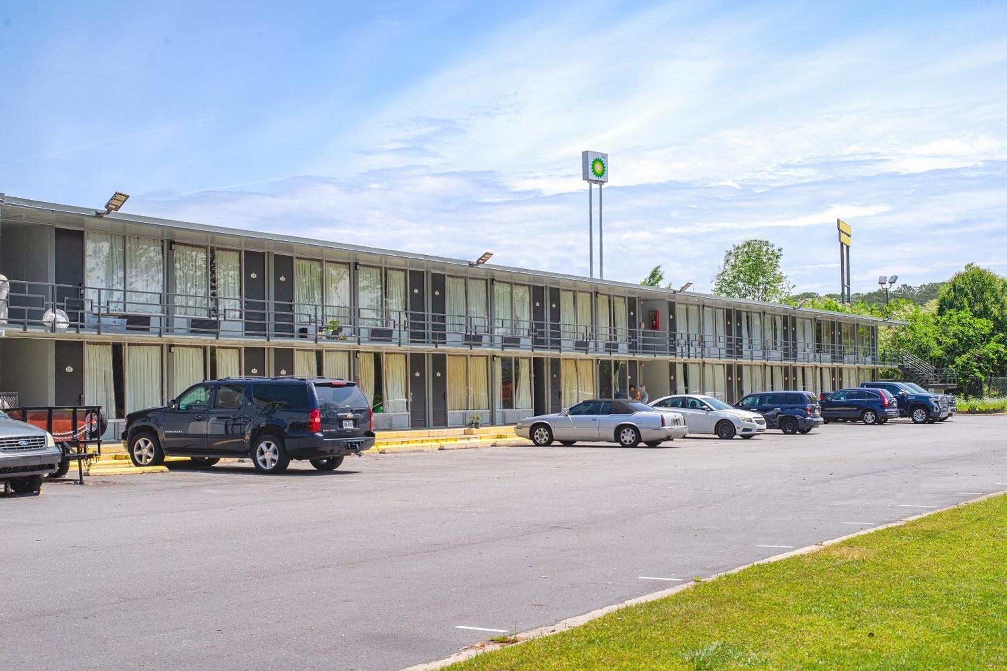 Masters Inn Selma Smithfield I-95 By Oyo 外观 照片