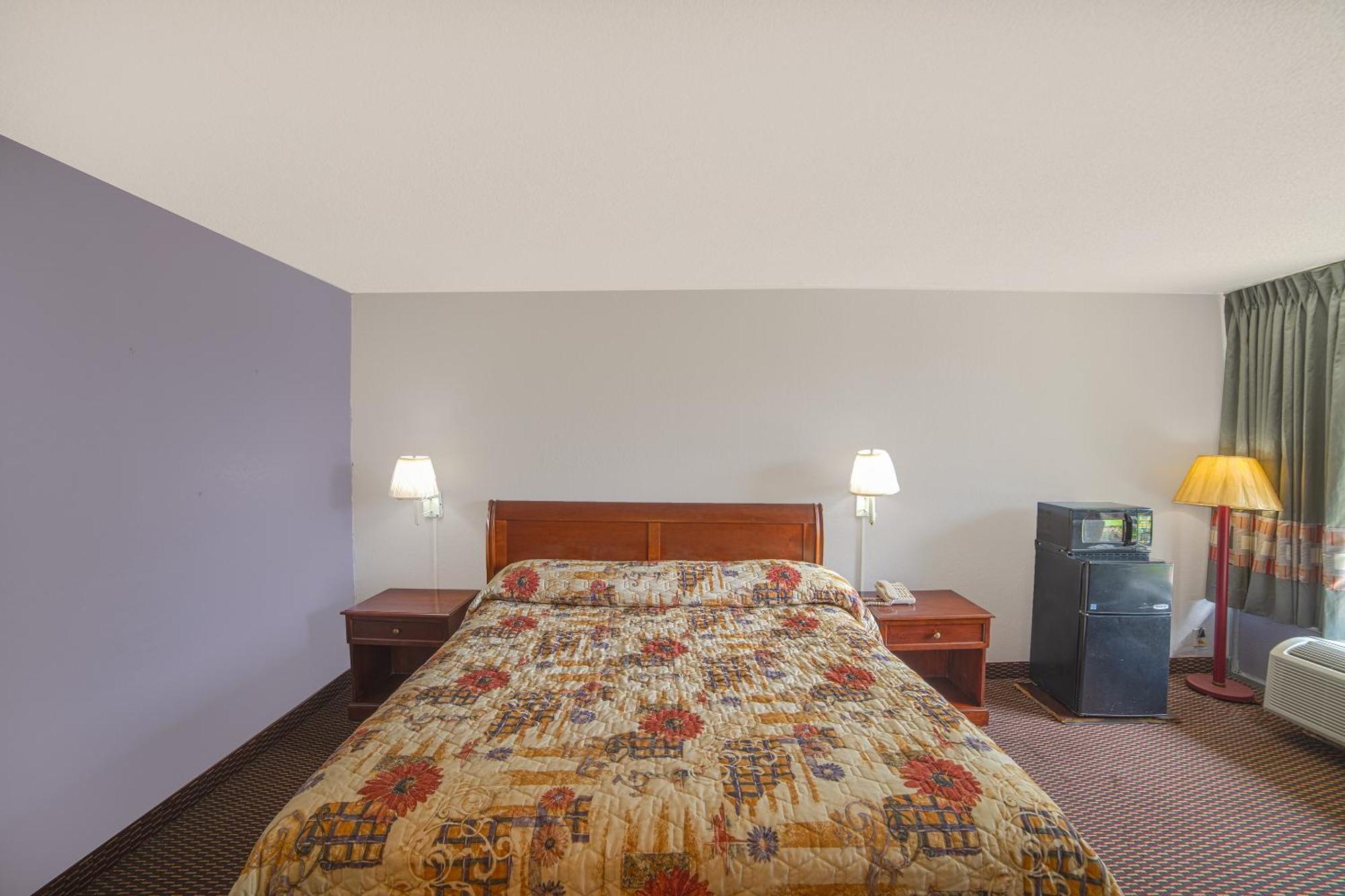 Masters Inn Selma Smithfield I-95 By Oyo 外观 照片